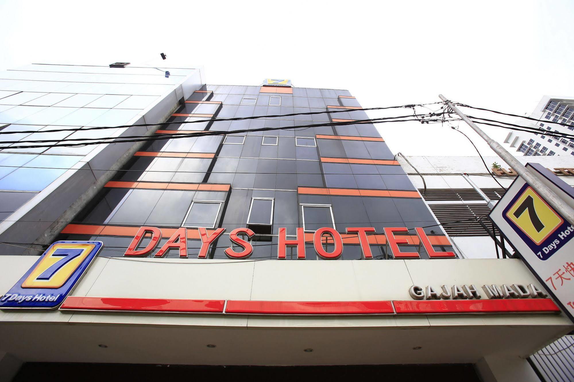 Reddoorz @ Gajah Mada Jacarta Exterior foto