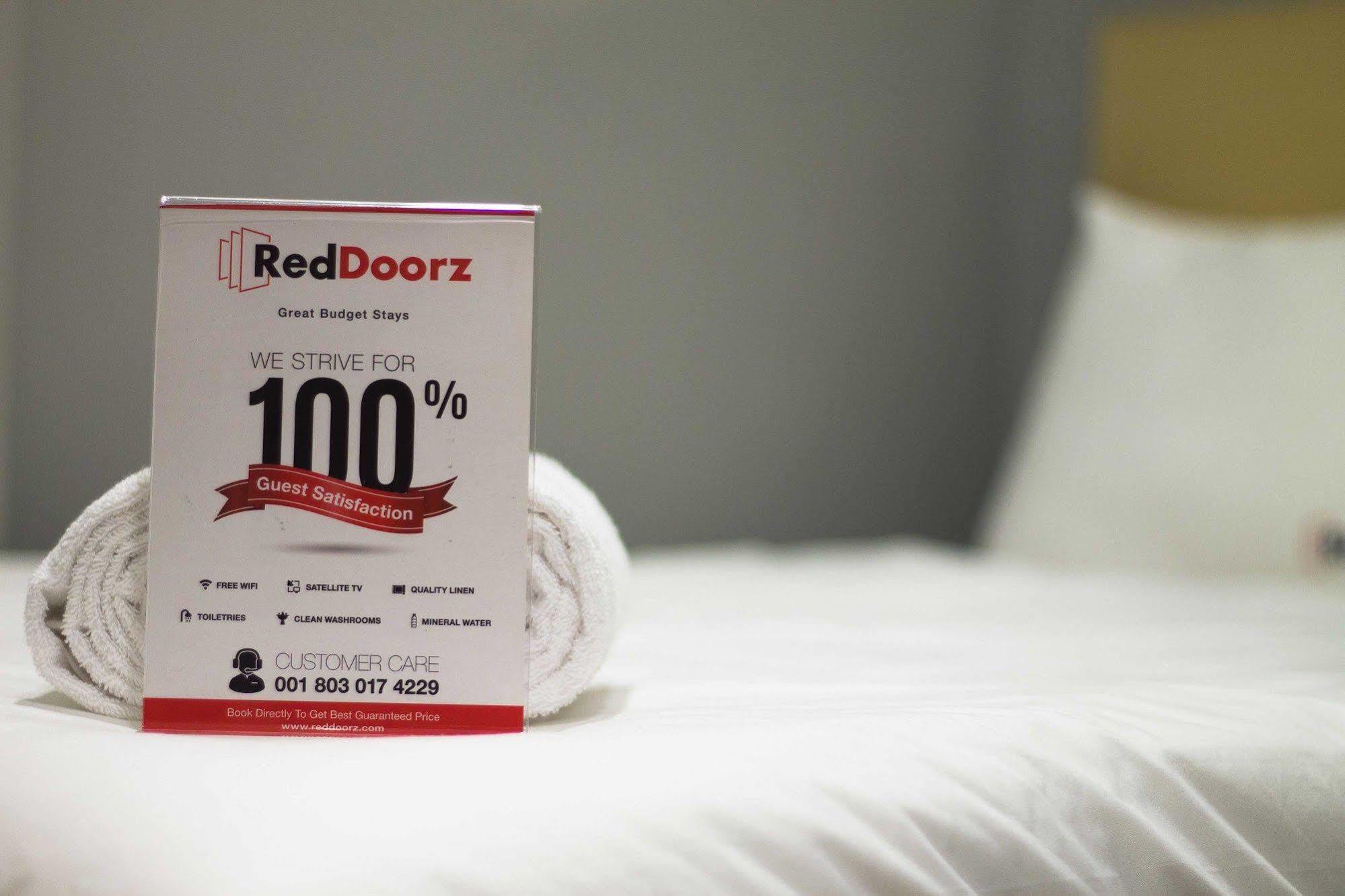 Reddoorz @ Gajah Mada Jacarta Exterior foto